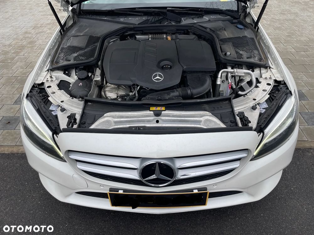 Mercedes-Benz Klasa C 180 d Exclusive - 17