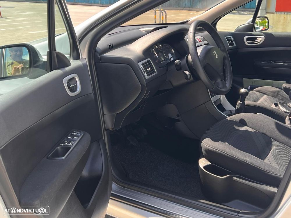 Peugeot 307 Break 1.6 HDi XS Premium - 12