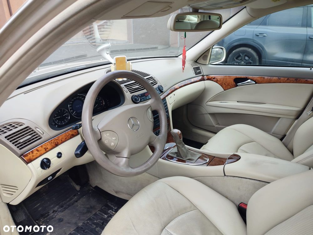 Mercedes-Benz Klasa E 200 Kompressor T Elegance - 19