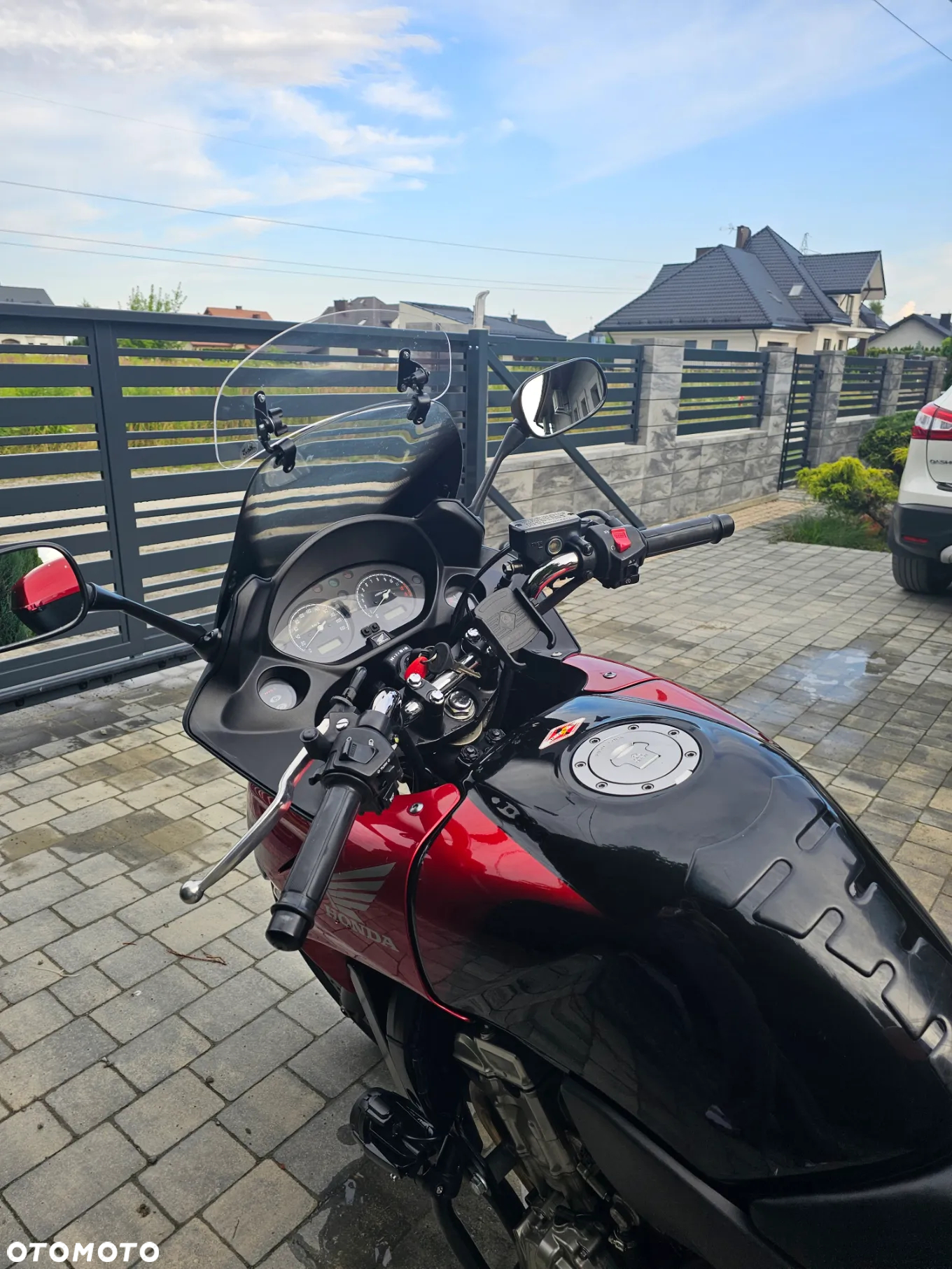 Honda CBF - 15