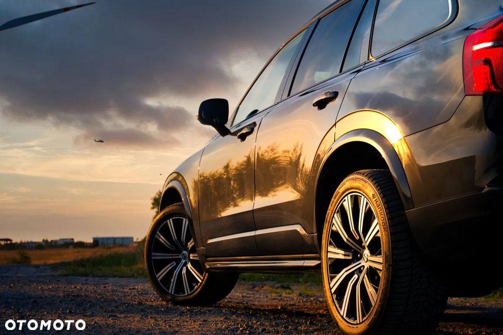 Volvo XC 90 B5 D AWD Plus Dark 7os - 18