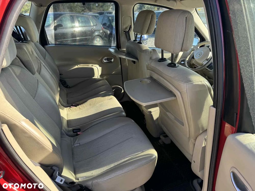 Renault Scenic 1.6 16V Emotion Plus - 10