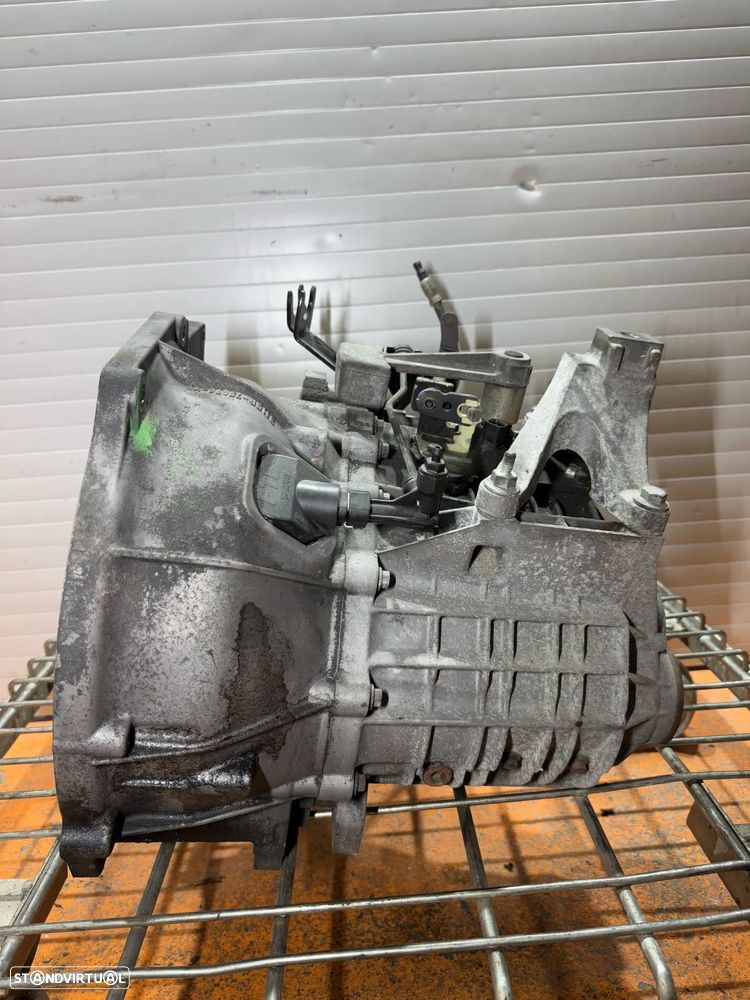 Caixa de Velocidades Ford Focus/C-Max 1.6 Tdci Ref: 3M5R7002YF/3M5R-7F096-FF - 3