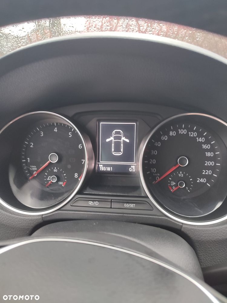 Volkswagen Polo - 13