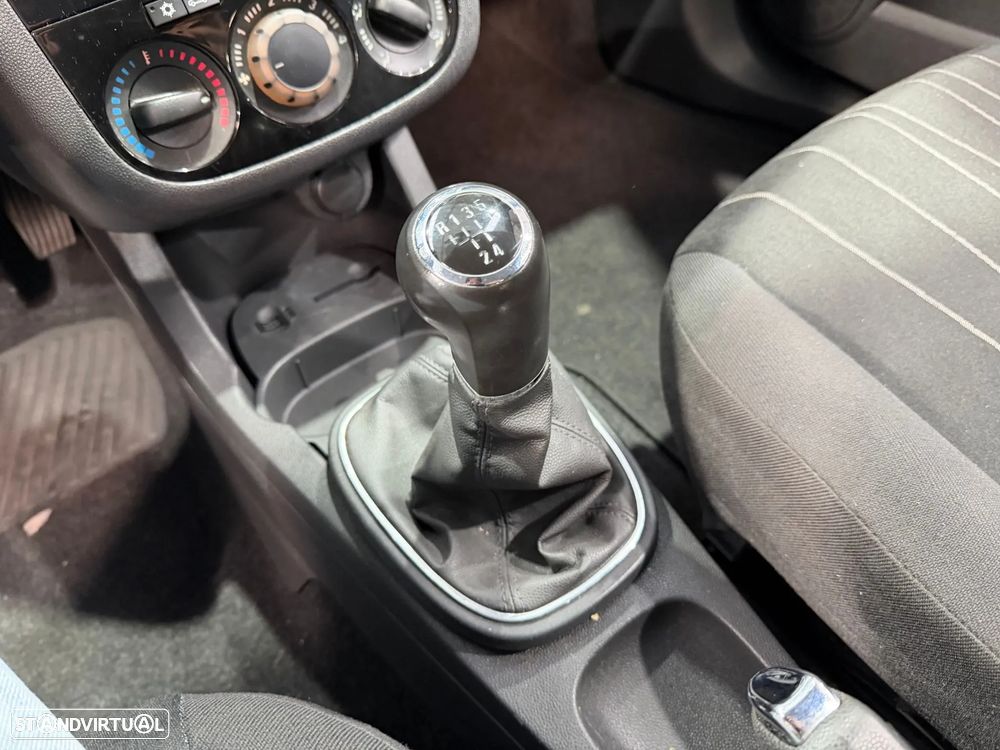 Opel Corsa - 23