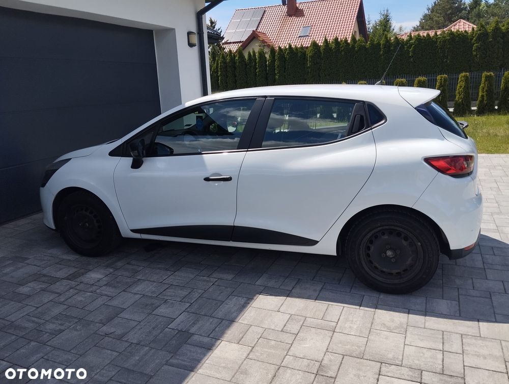 Renault Clio - 2