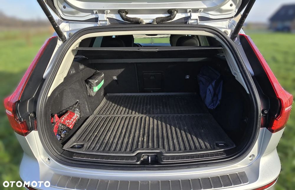 Volvo V60 B4 D Momentum Pro - 11