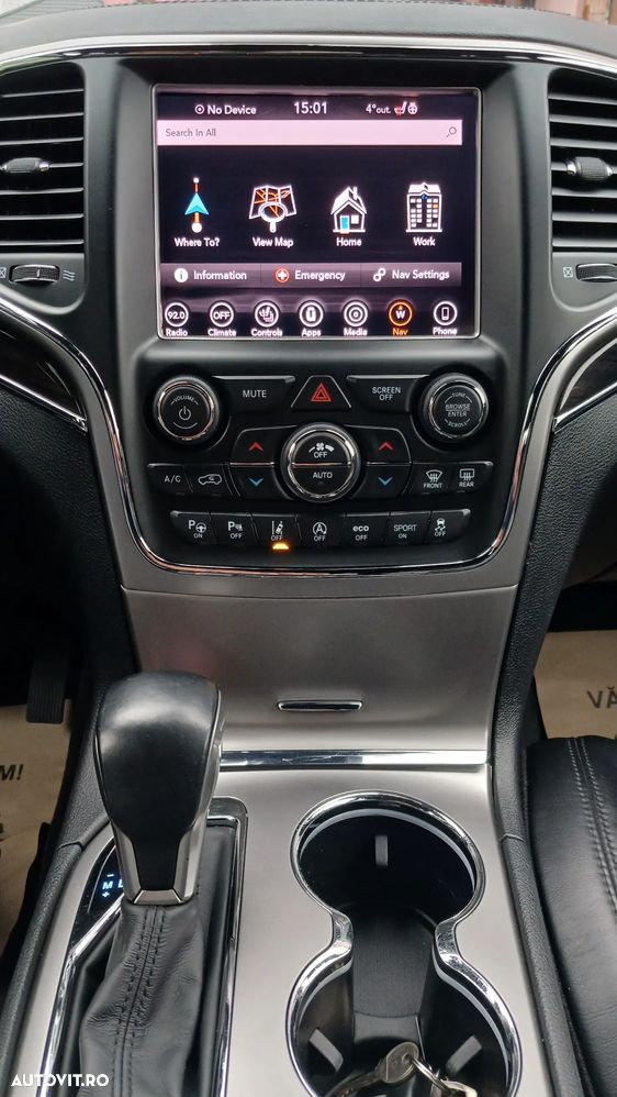 Jeep Grand Cherokee - 11