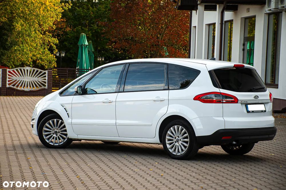 Ford S-Max 2.0 TDCi DPF Champions Edition - 17