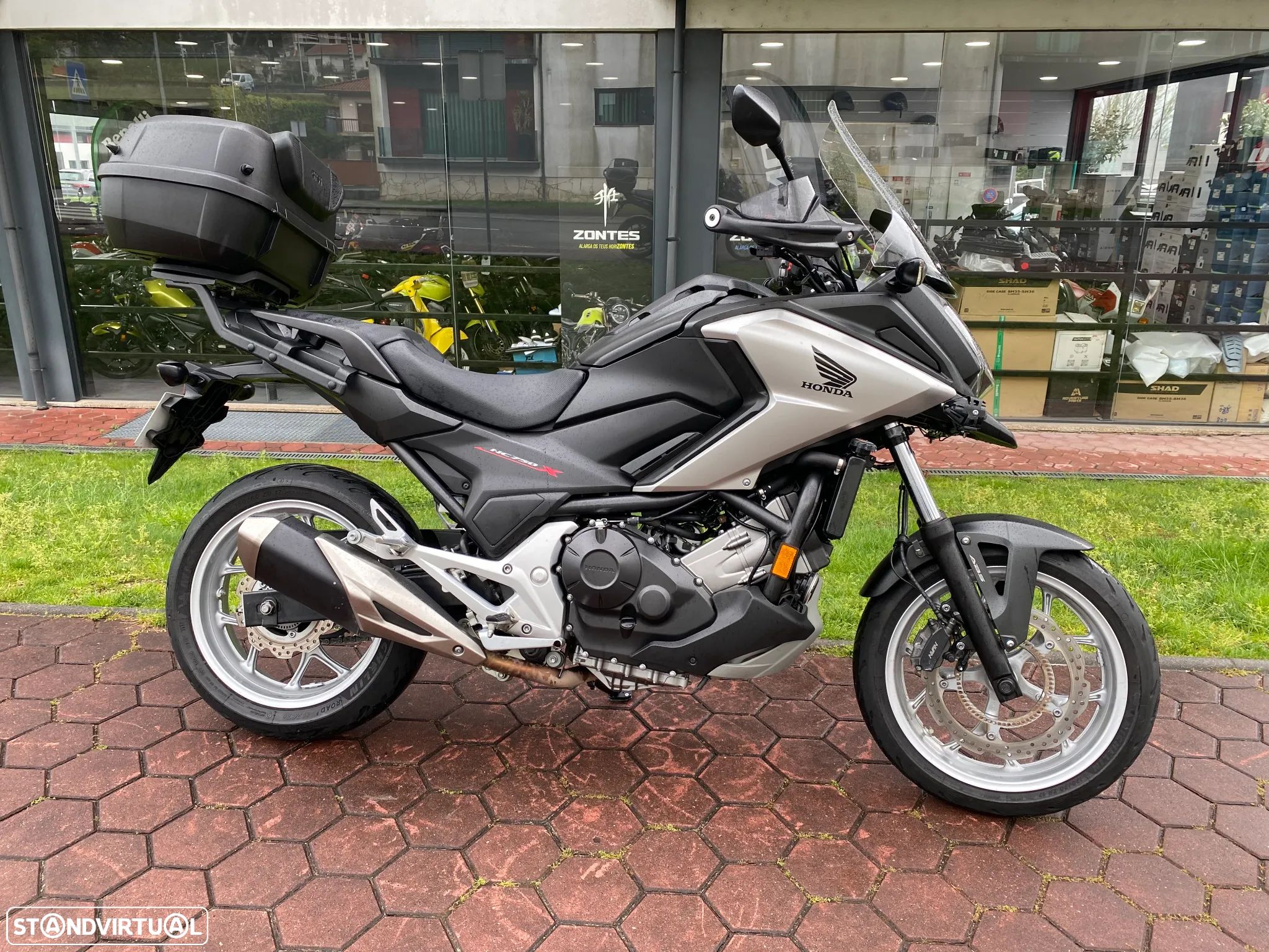 Honda NC750X NC750X top case - 1
