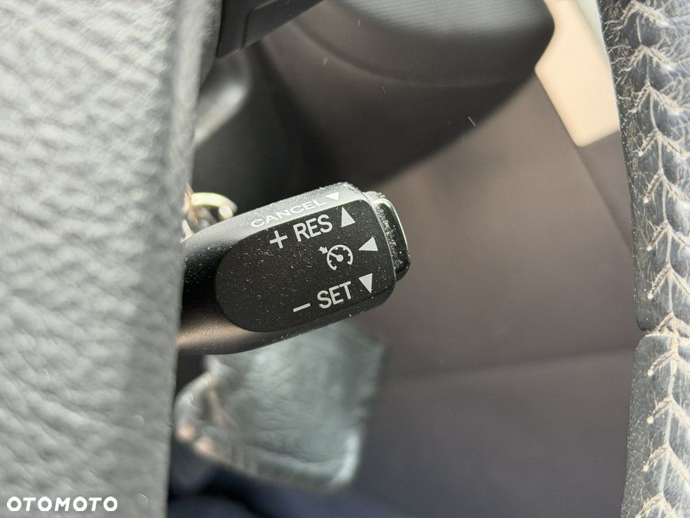 Toyota Corolla Verso - 14