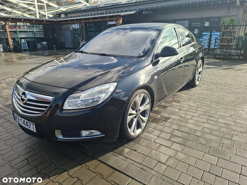 Opel Insignia 2.0 T Cosmo - 1