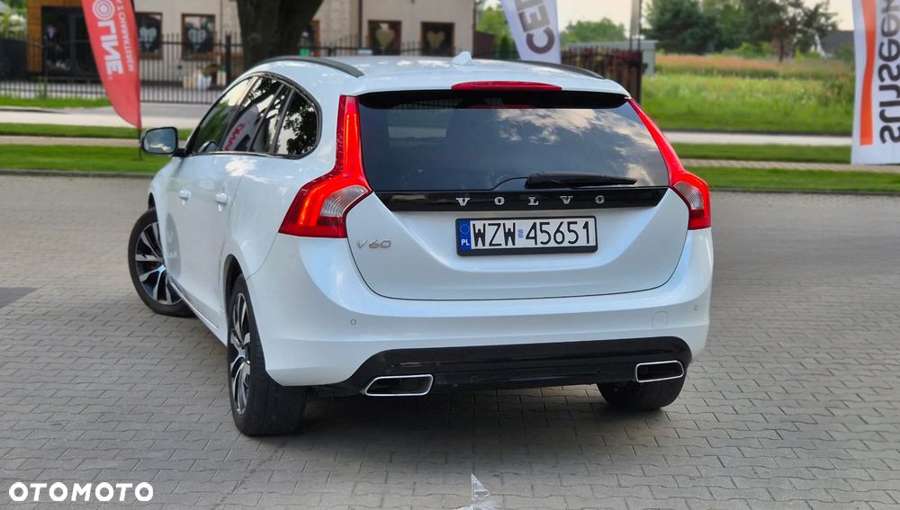 Volvo V60 D3 Momentum Core - 3