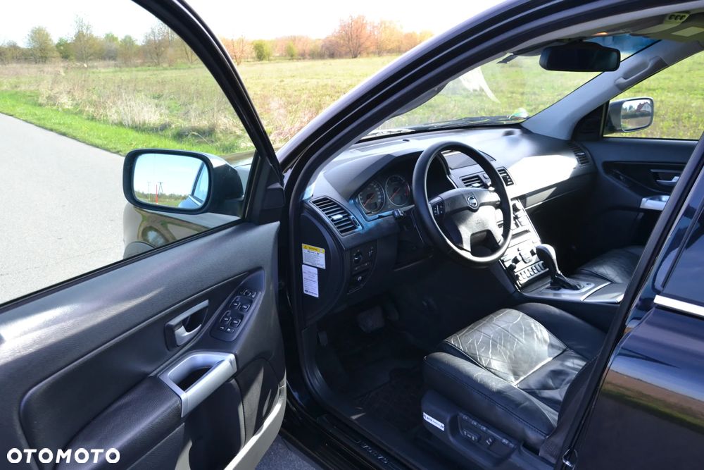 Volvo XC 90 2.5T Momentum - 11