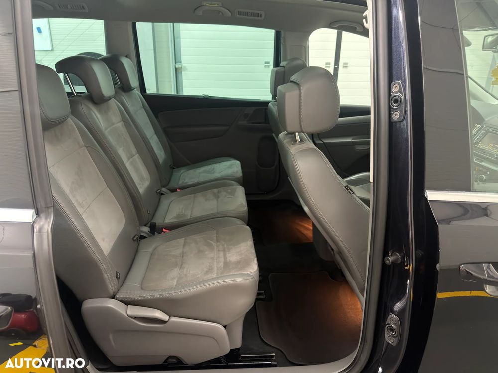 Volkswagen Sharan 2.0 TDI DSG BlueMotion Technology Highline - 24