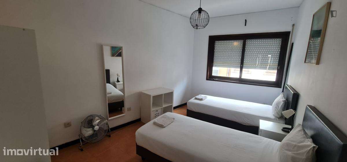 Apartamento com 4 quartos - localizado em Cedofeita Porto - Grande imagem: 3/14