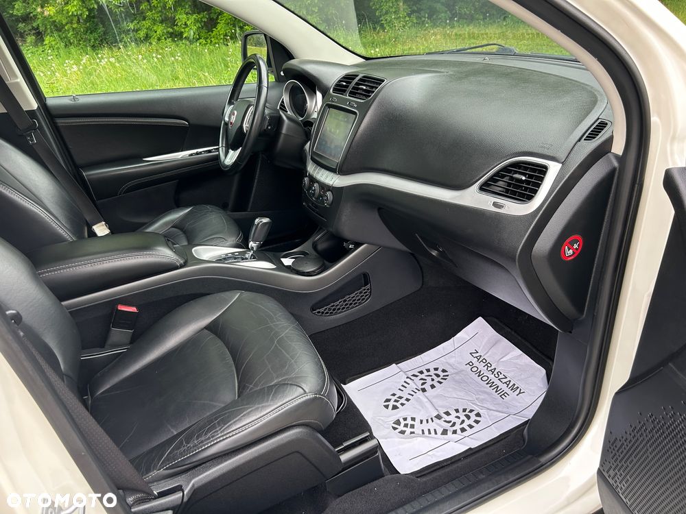 Fiat Freemont 2.0 Multijet 16V DPF Automatik Allrad Black Code - 12
