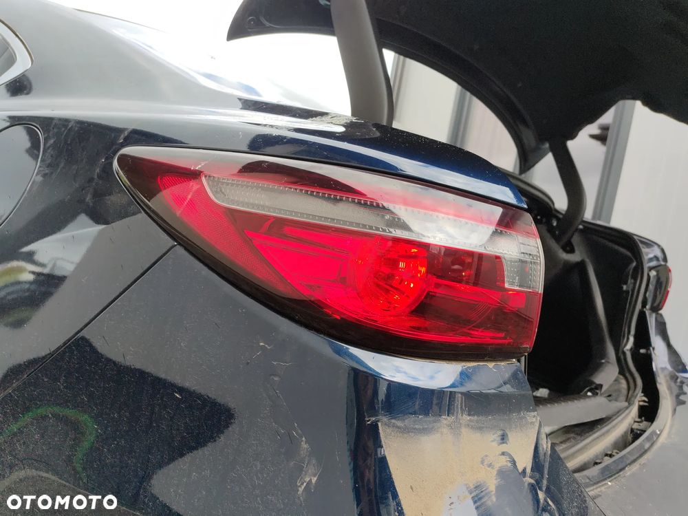 Lampa lewa tył tylna sedna Mazda 6 GL 18-24 - 2