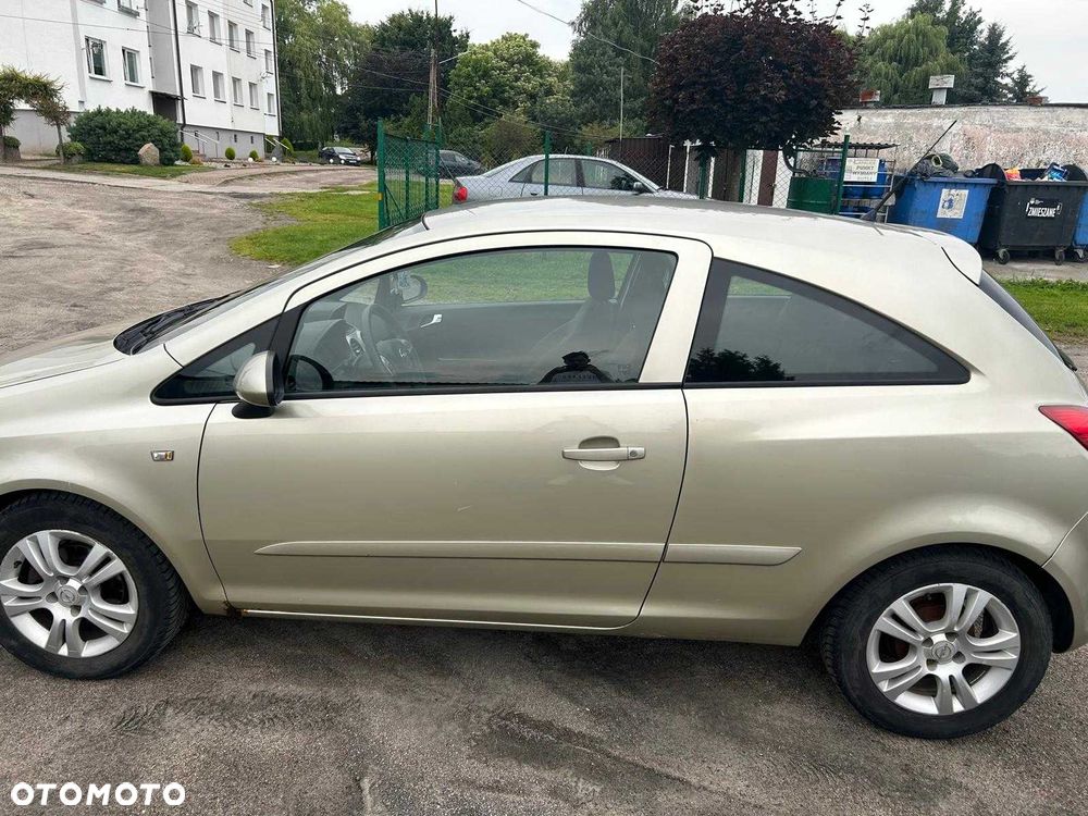 Opel Corsa - 4