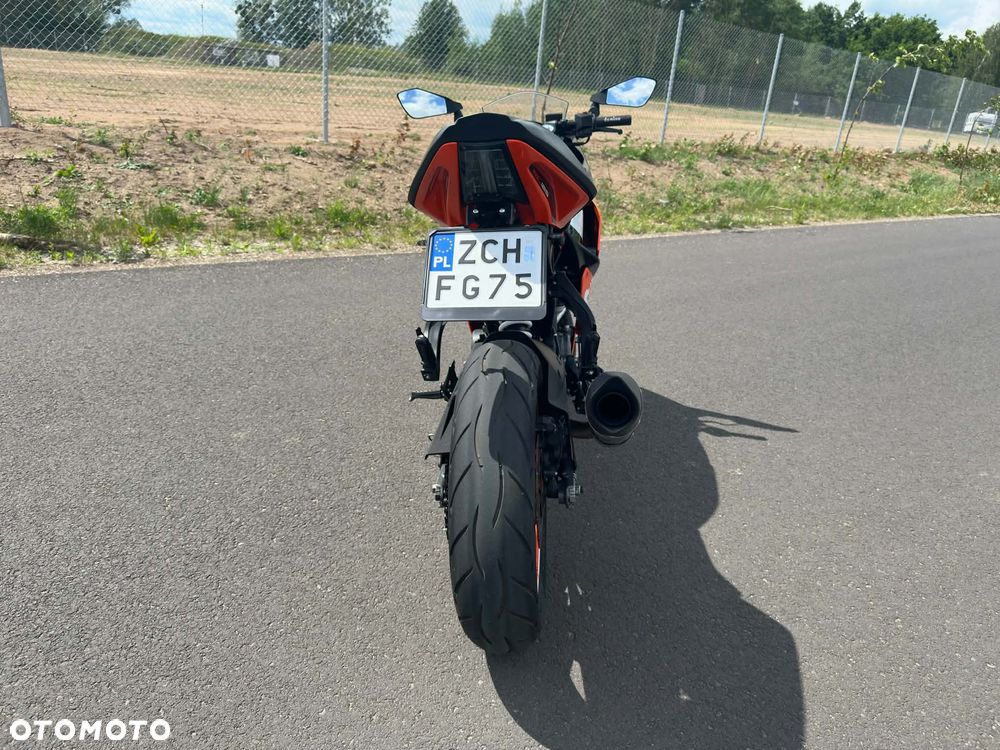 KTM RC 125 - 11