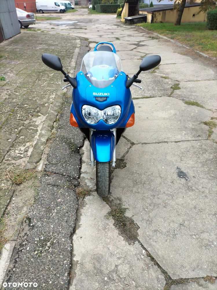 Suzuki GSX - 2