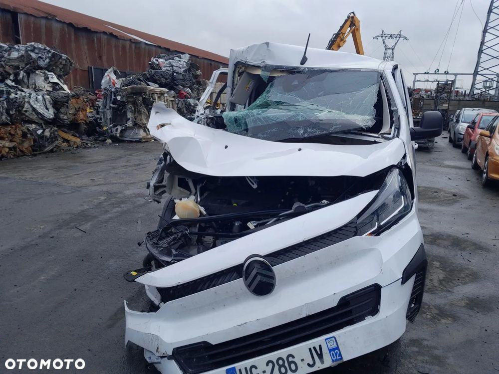 Citroën Jumpy M EAT8 - 4