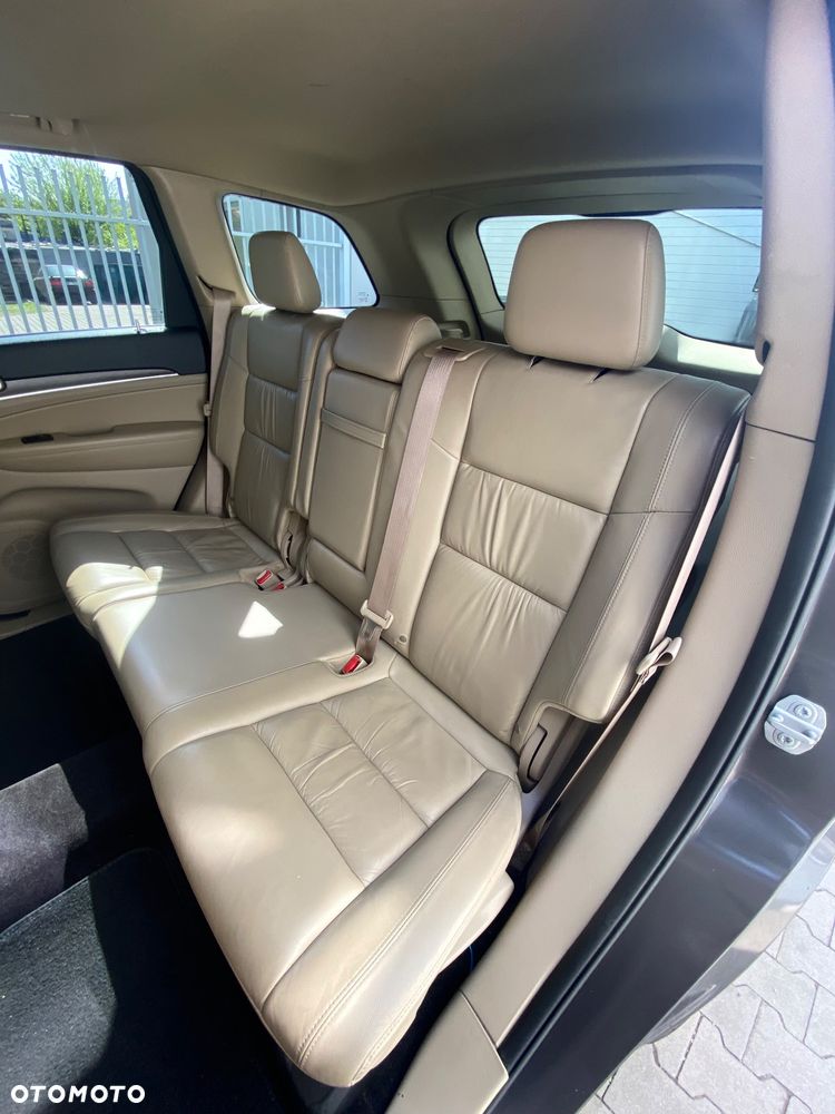 Jeep Grand Cherokee - 19