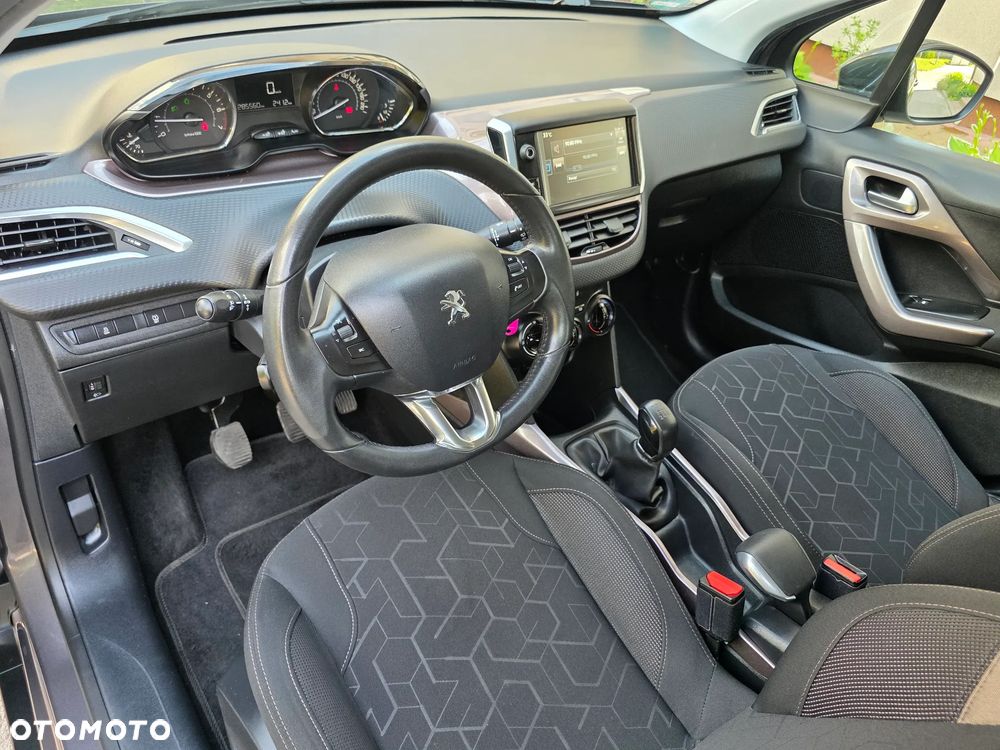 Peugeot 2008 1.6 VTi Active - 19