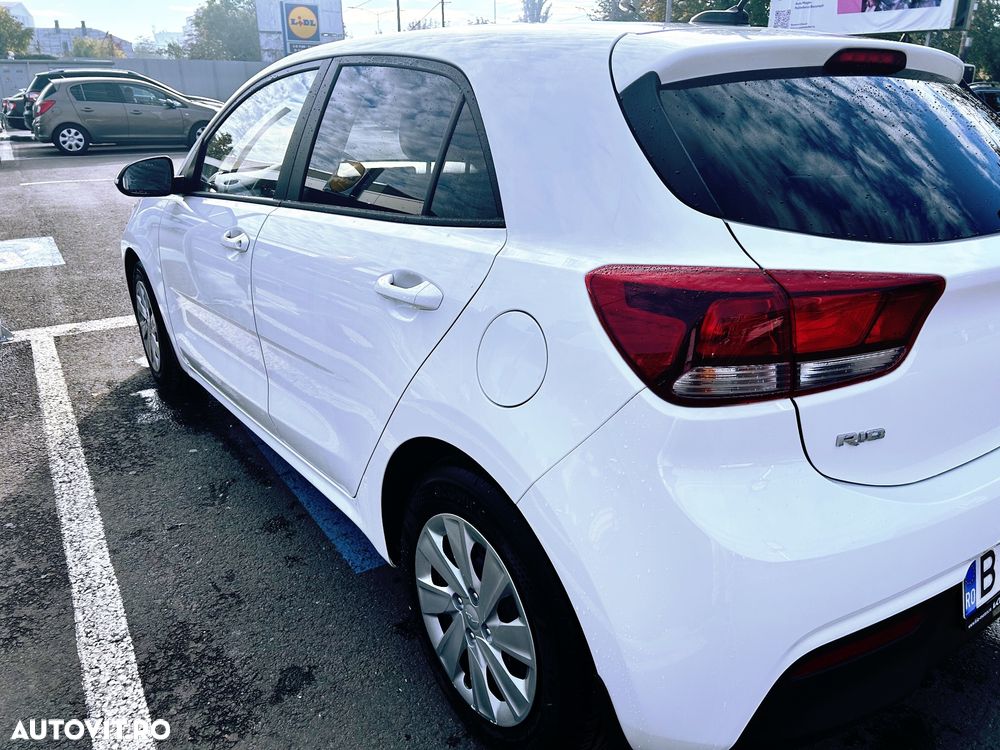 Kia Rio 1.2 MPI 5MT Urban - 11