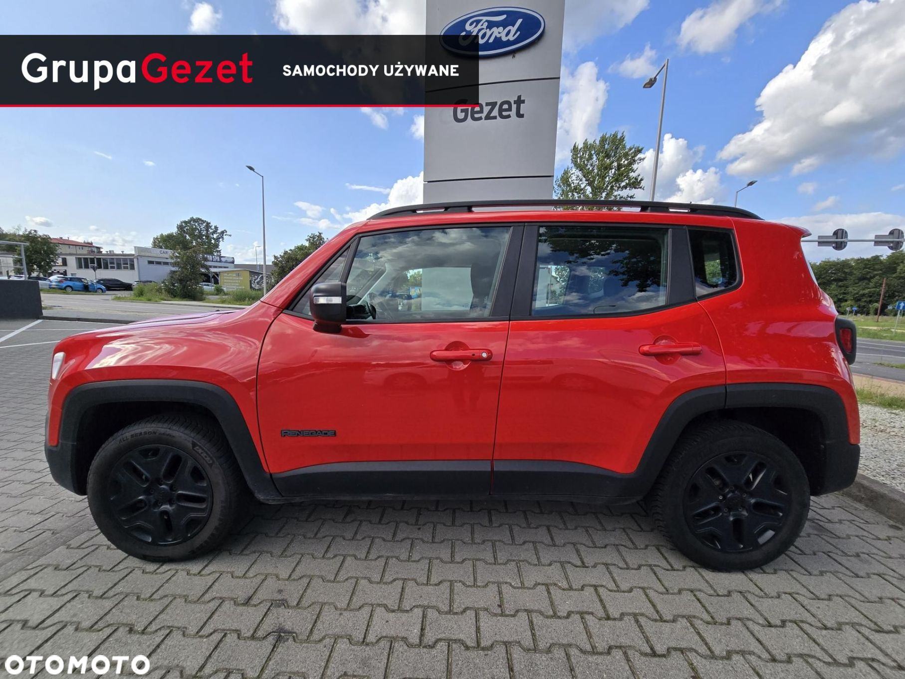 Jeep Renegade 1.3 GSE T4 Turbo Upland 4x4 S&S - 3