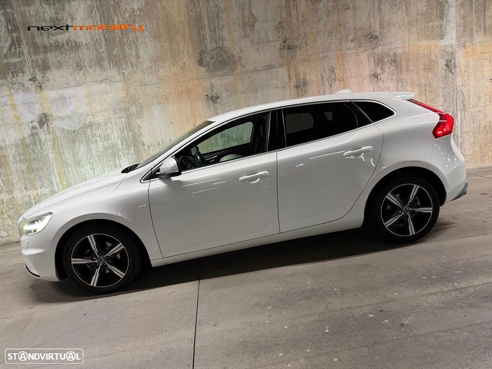 Volvo V40 2.0 D2 R-Design - 2