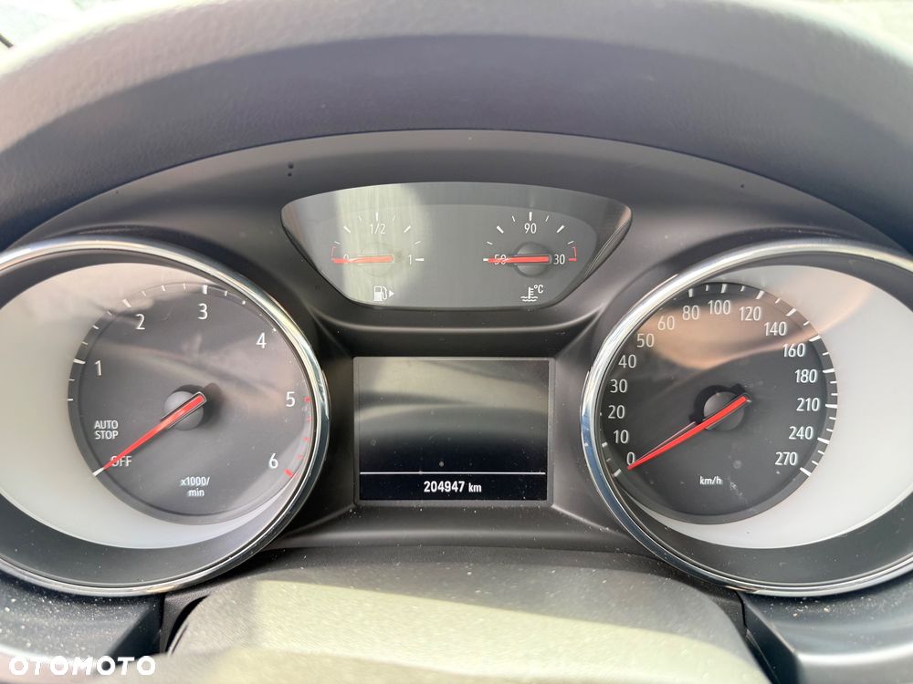 Opel Astra 1.6 D Start/Stop Dynamic - 11