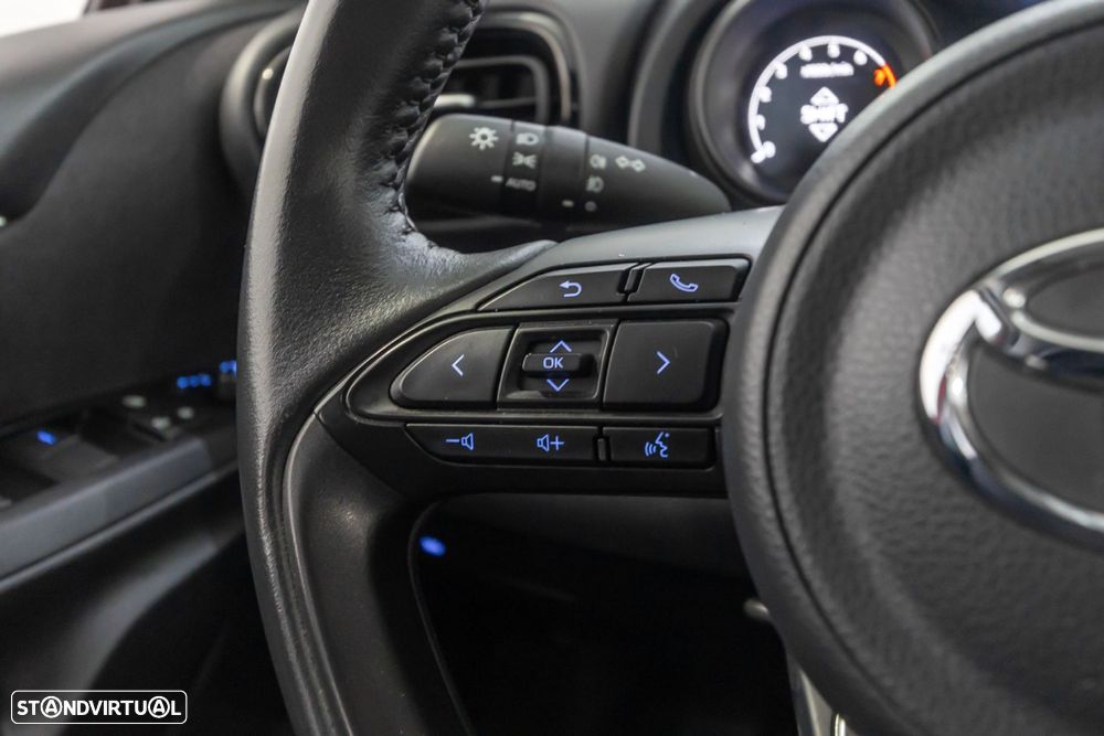 Toyota Yaris 1.5 VVT-i Luxury - 20