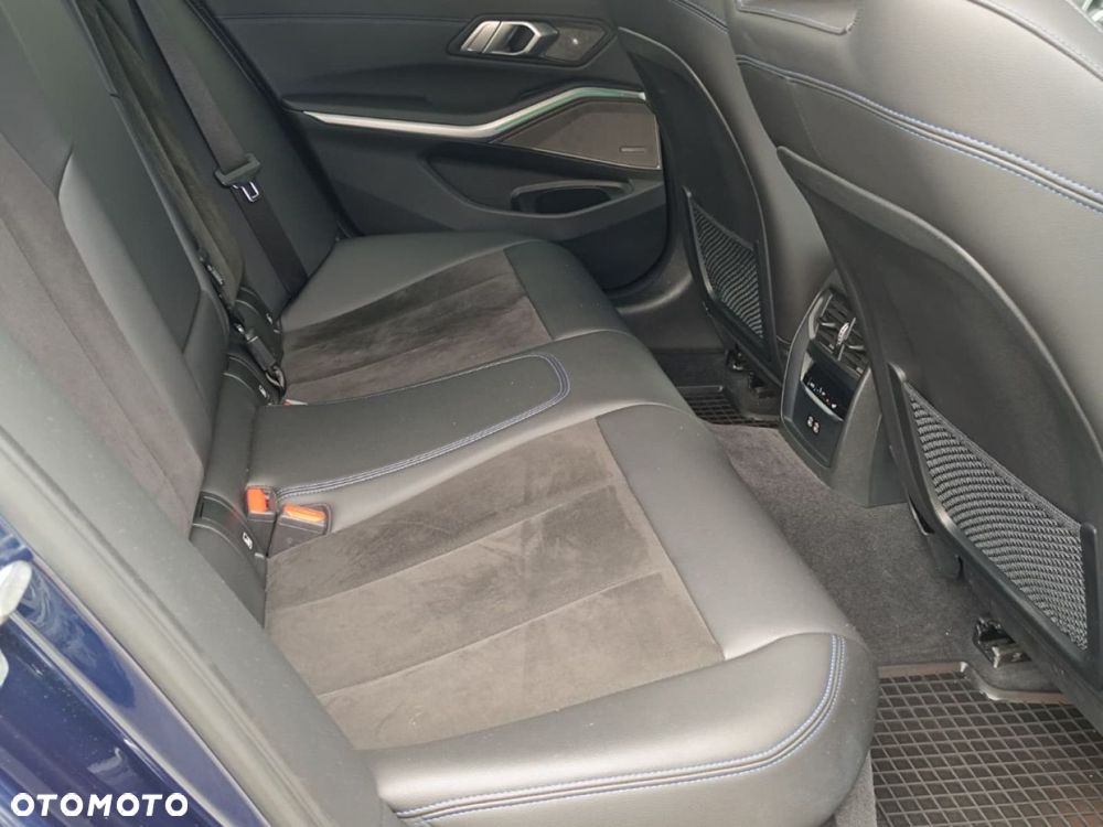 BMW Seria 3 - 26