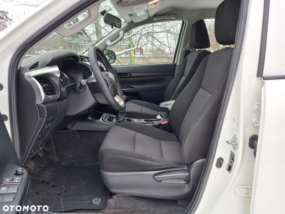 Toyota Hilux 2.4 D-4D Double Cab DLX 4x4 - 6