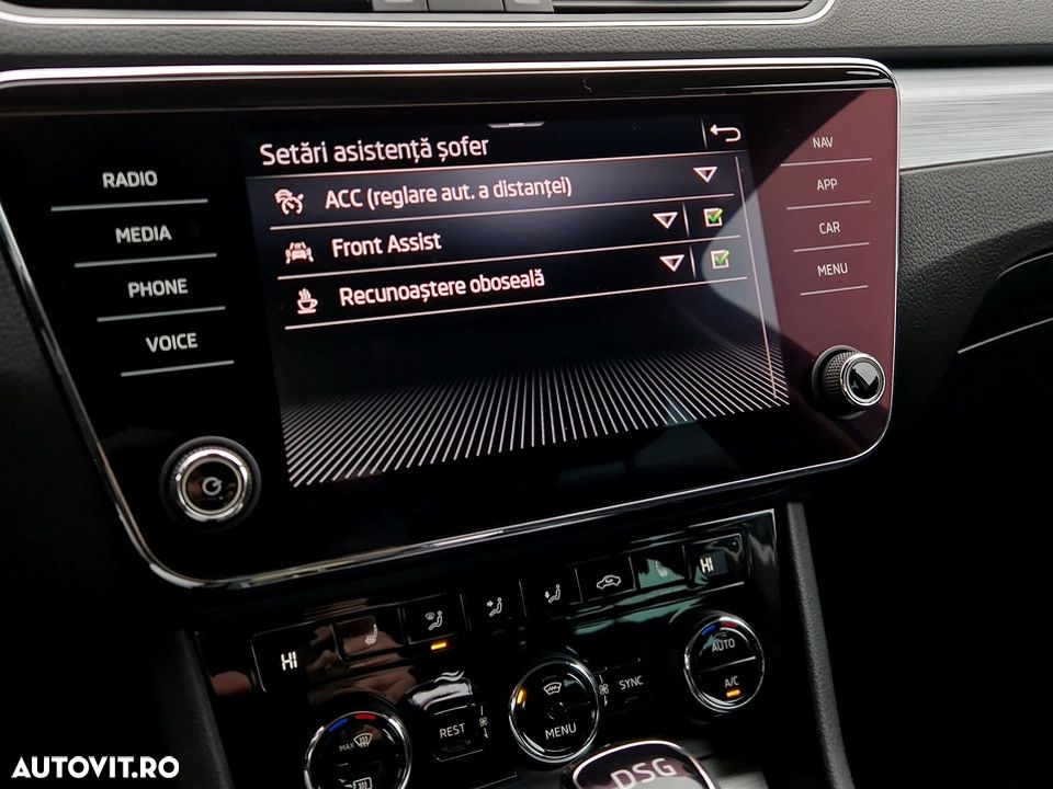 Skoda Superb 2.0 TDI DSG Ambition - 22