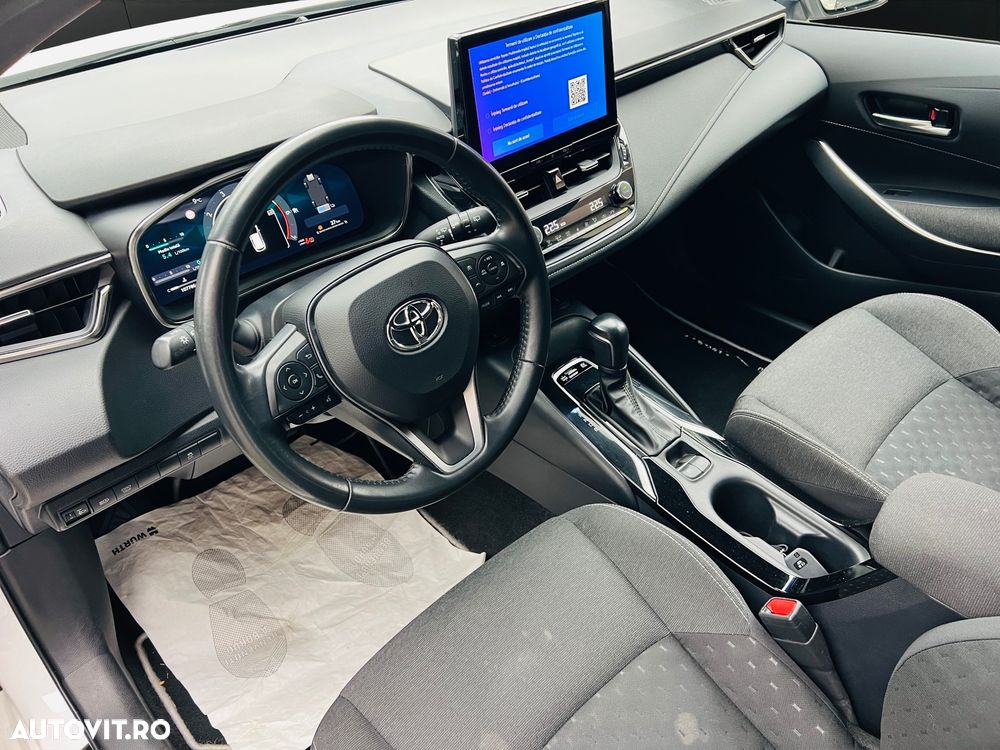 Toyota Corolla 1.8 HSD Business - 15