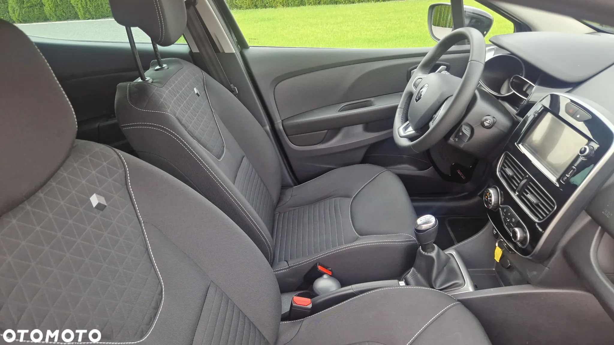 Renault Clio TCe 90 Limited - 12