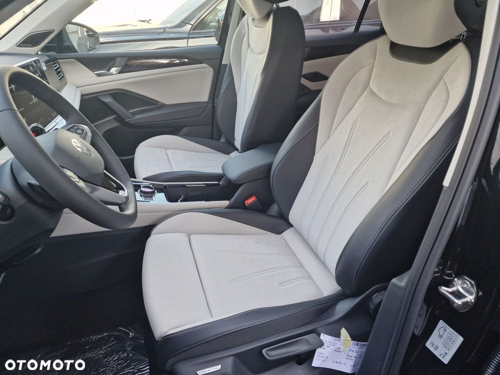 Volkswagen Tiguan - 11