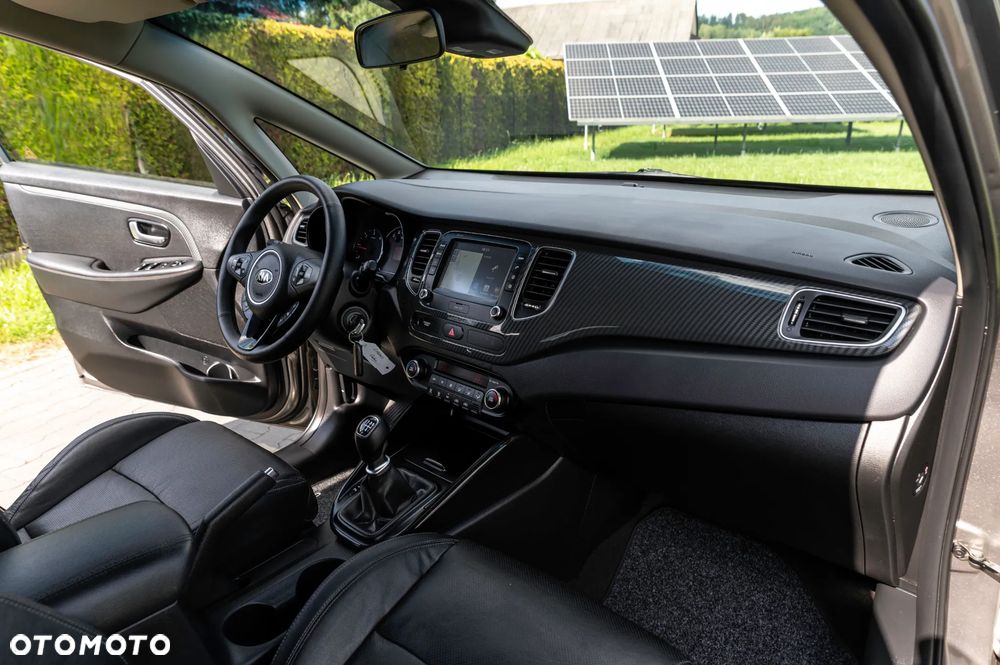 Kia Carens 1.7 CRDi L 7os - 26