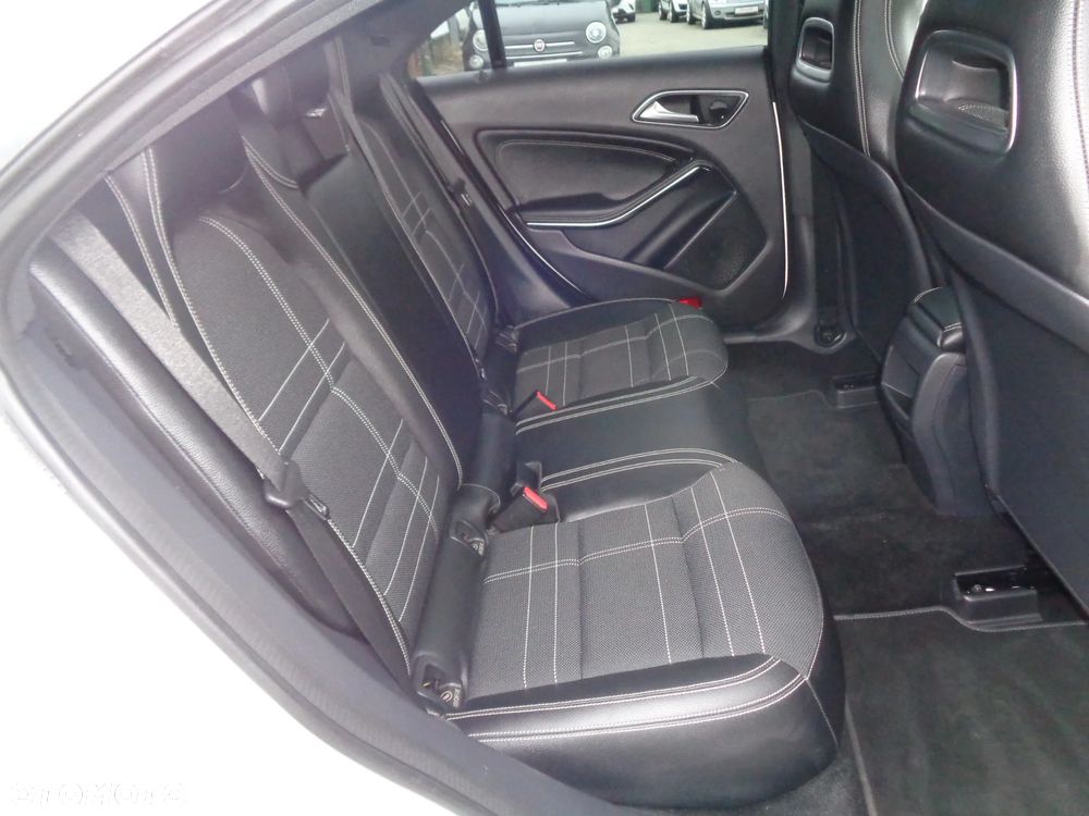 Mercedes-Benz Klasa A 180 Activity Edition - 20