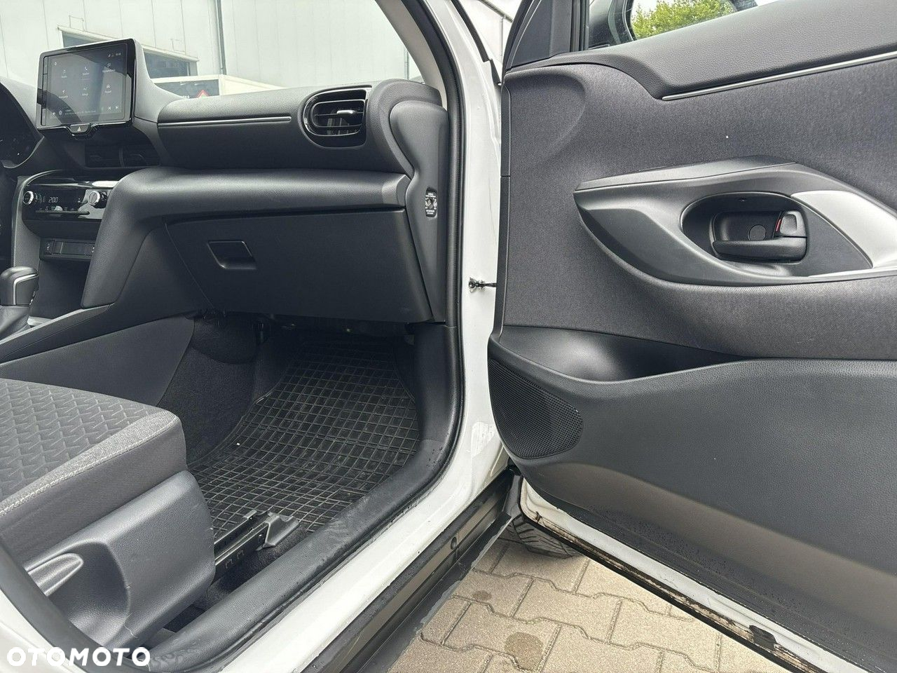 Toyota Yaris Cross Hybrid 1.5 Dynamic - 17