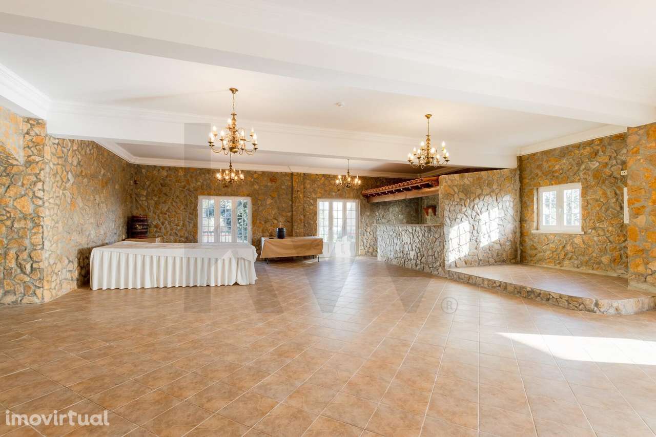 Espaço de Eventos em Torres Vedras com Projeto para 5 Moradias ou Res - Grande imagem: 5/51