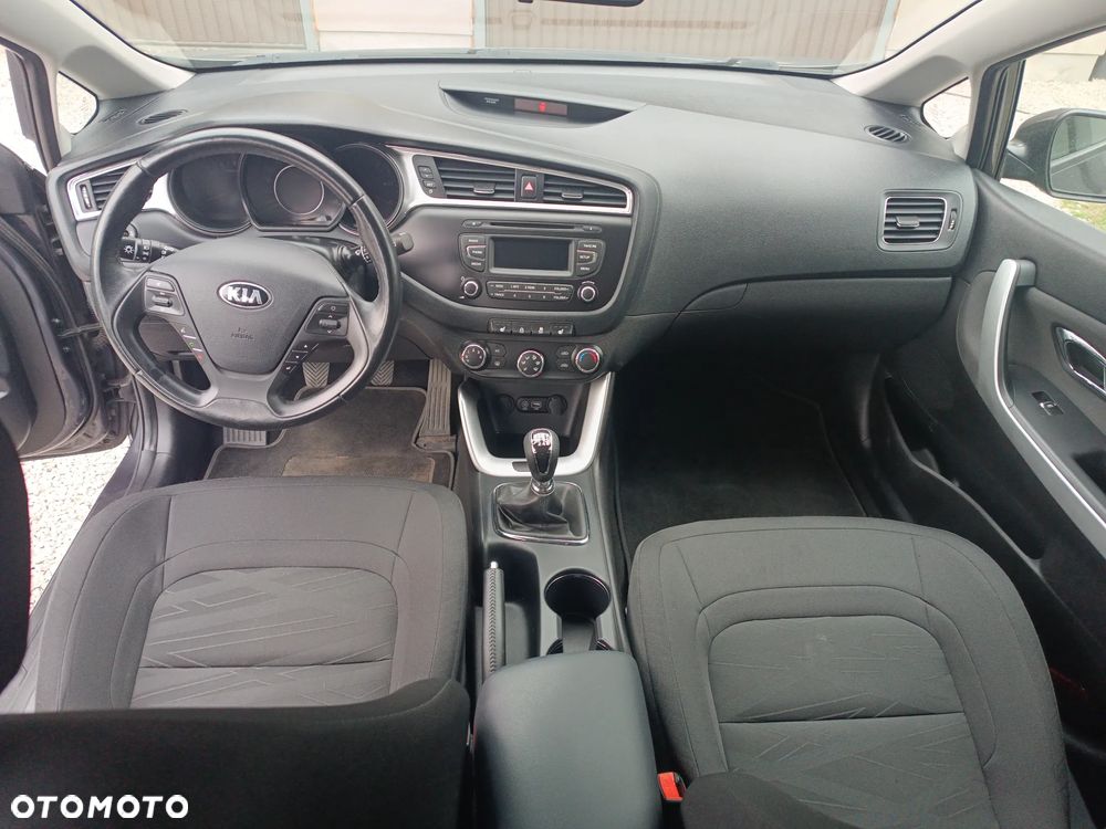 Kia Ceed 1.4 Attract - 19