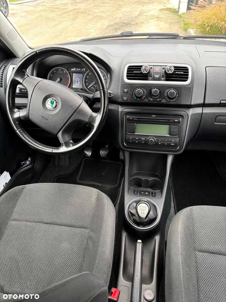 Skoda Fabia 2008 photo 5