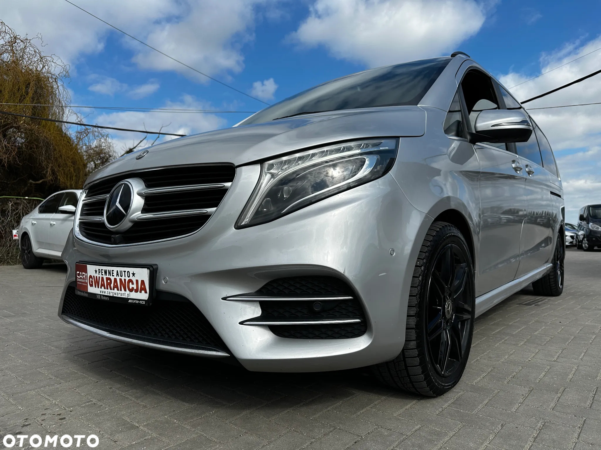Mercedes-Benz Klasa V - 33