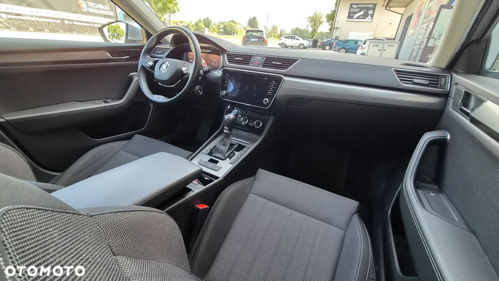 Skoda Superb 2.0 TDI SCR Style DSG - 14