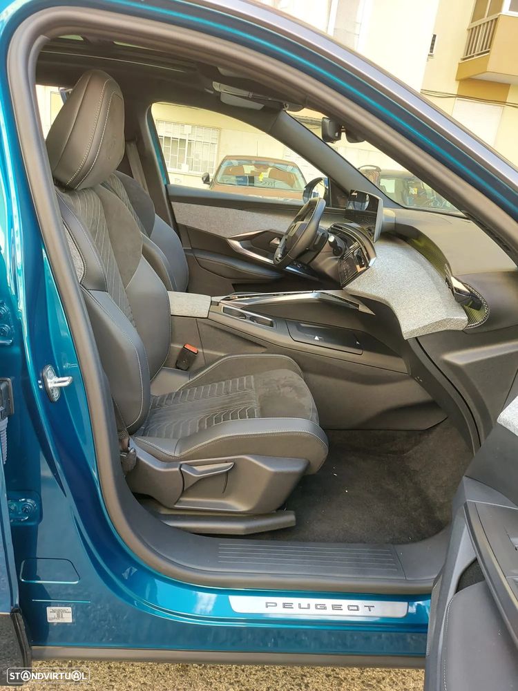 Peugeot E-3008 GT - 17