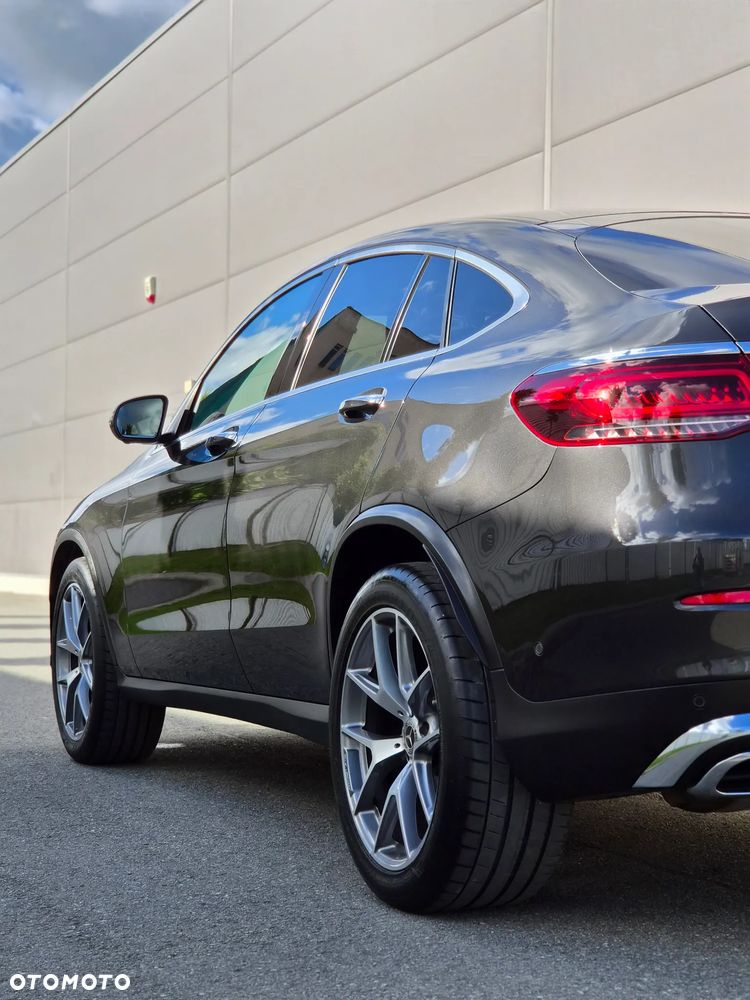 Mercedes-Benz GLC - 26