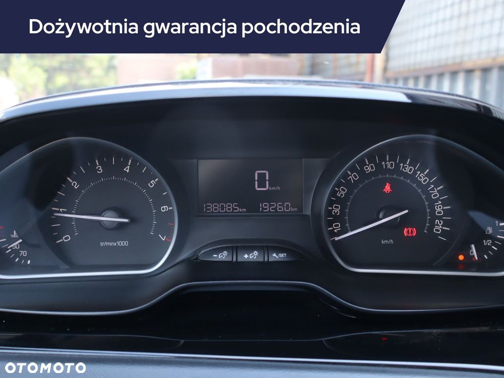 Peugeot 208 - 13